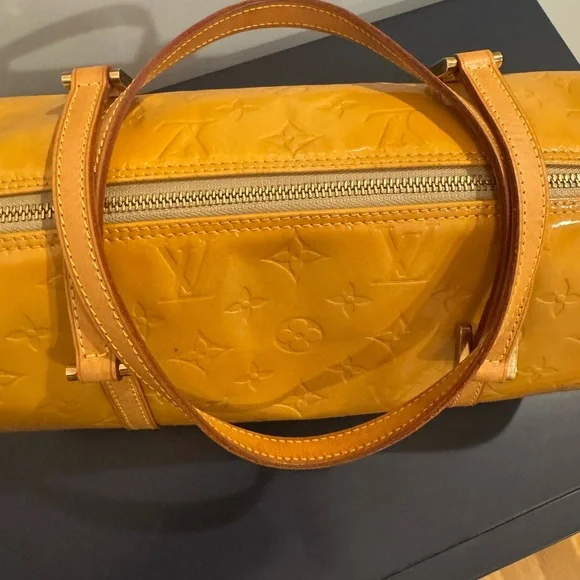 Louis Vuitton Monogram Vernis Bedford Bag - Picture 2 of 11